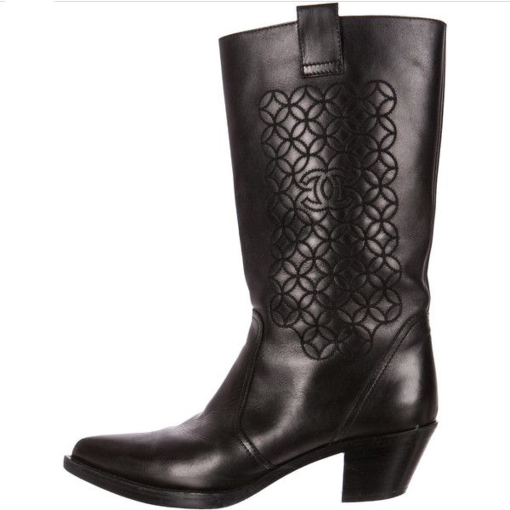🚫SOLD💰Vintage Chanel Western Cowboy Boots